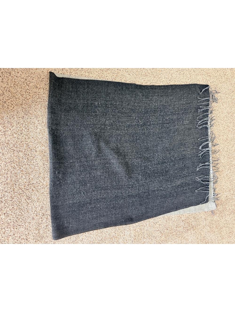 Underson Cashmere Wool Shawl Quiet Luxury Clean Girl Reversible Gray Wrap Scarf - Picture 6 of 6